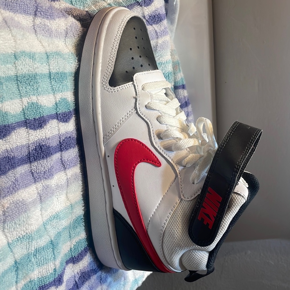 Worn one time, still in perfect condition.